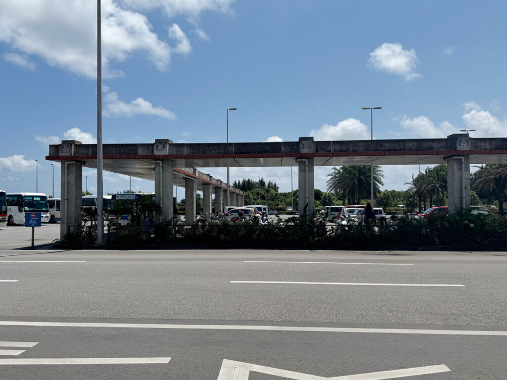石垣島空港前道路