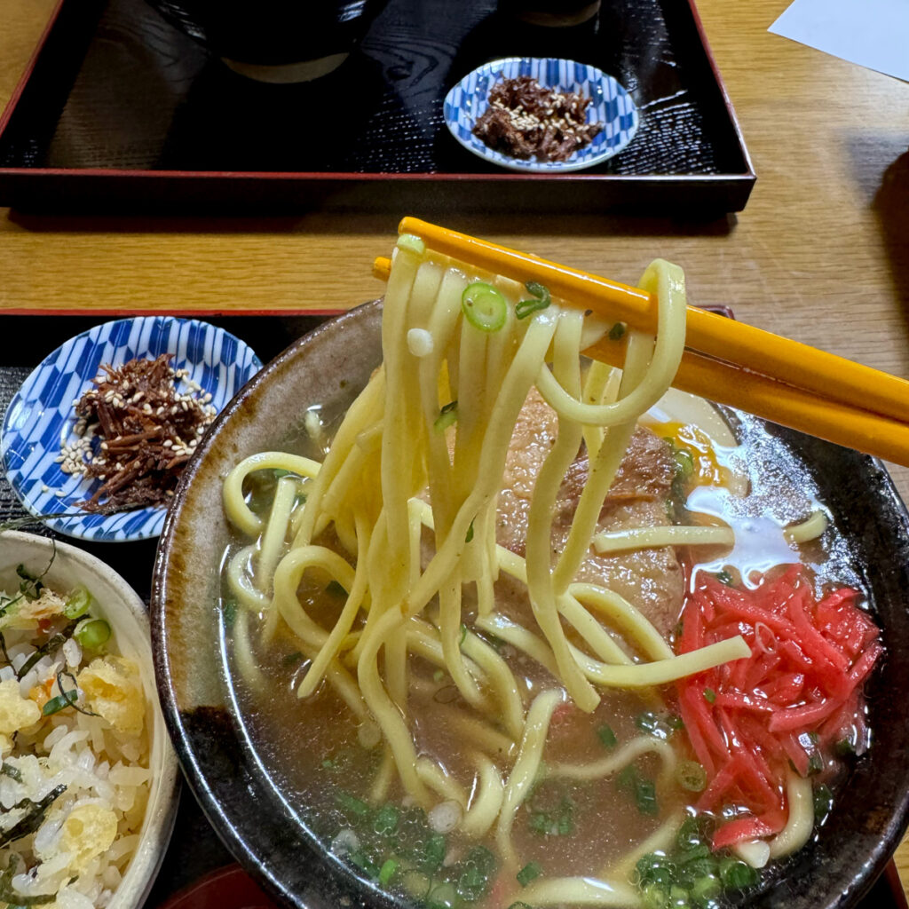 茶房 うふたそば